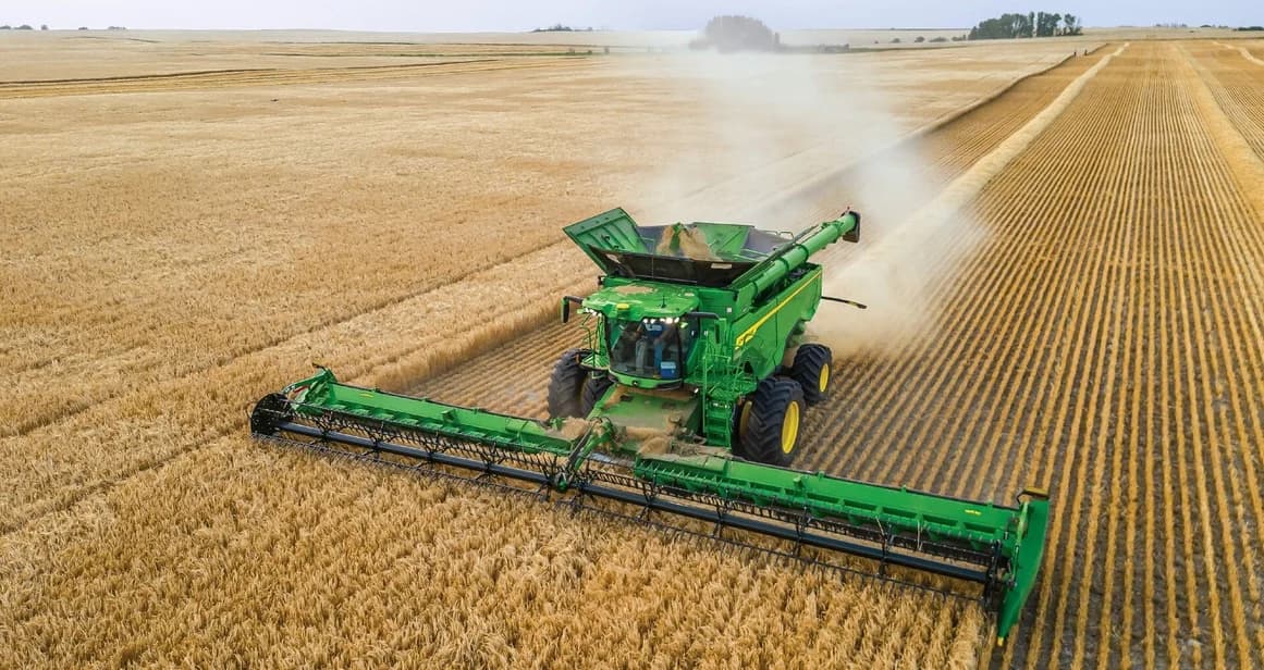 The Role of High-Performance Combines in Modern Harvesting